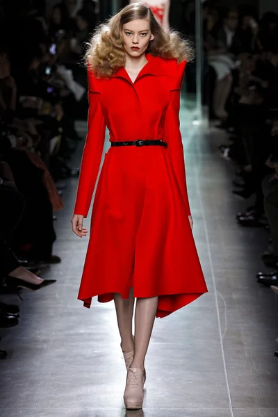 Look 8